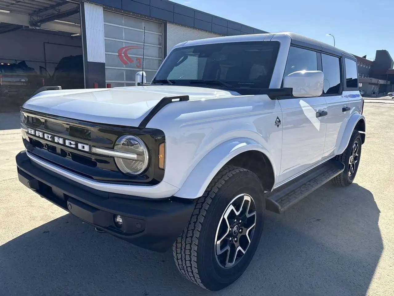 Ford Bronco снимка Ford Bronco