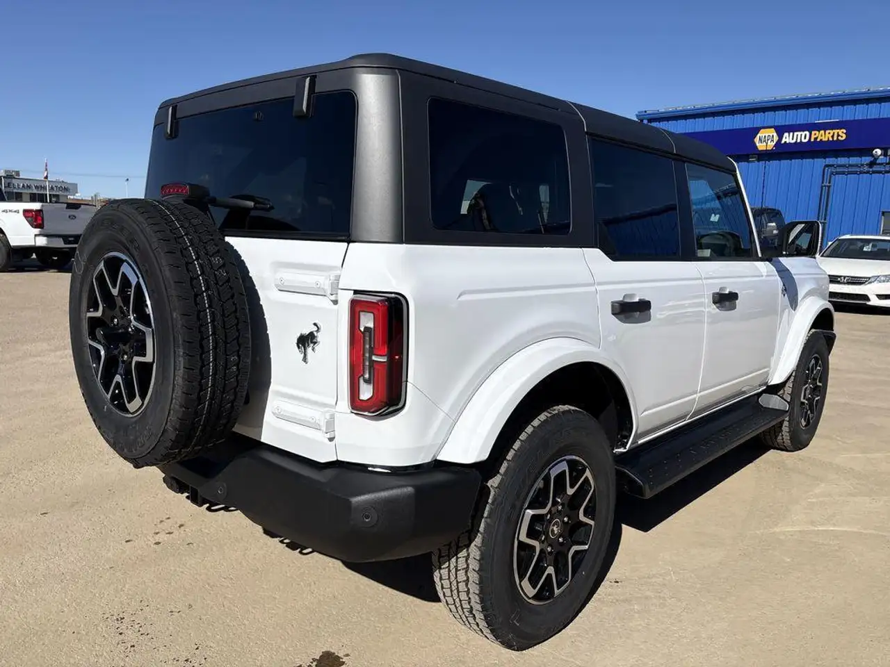 Ford Bronco снимка Ford Bronco