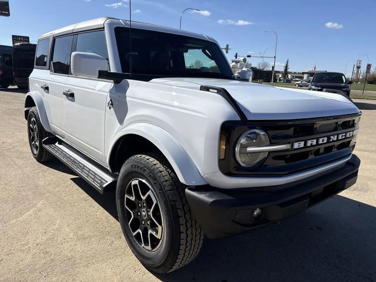Ford Bronco снимка Ford Bronco