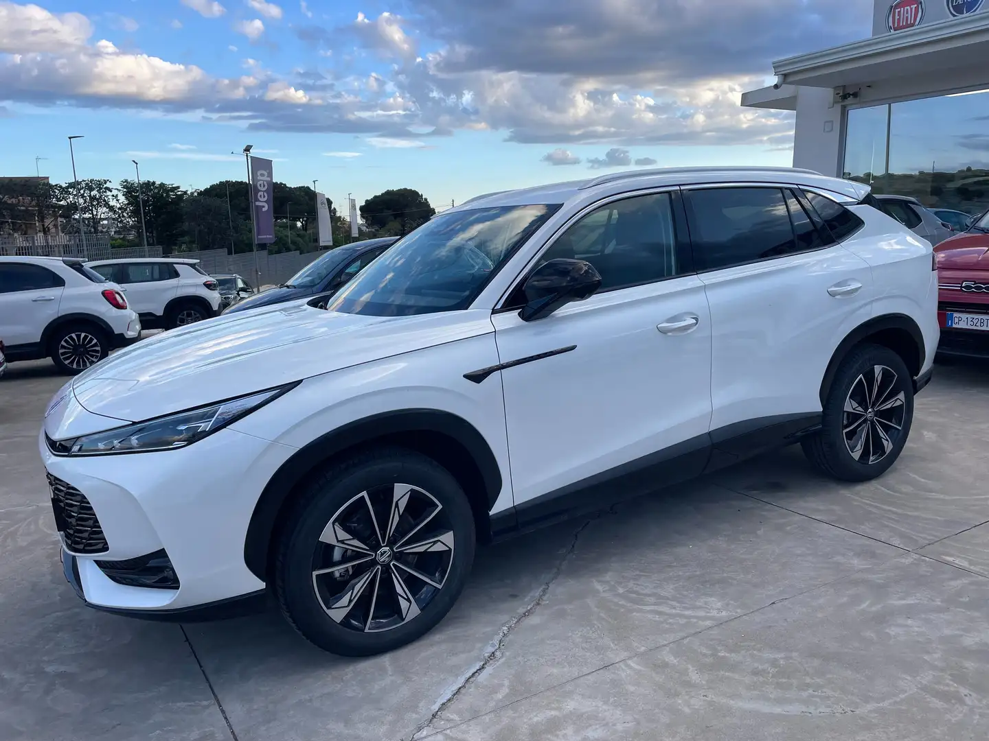 MG HS Comfort 1.5 Turbo 170 CV (NUOVA) Blanc - 2