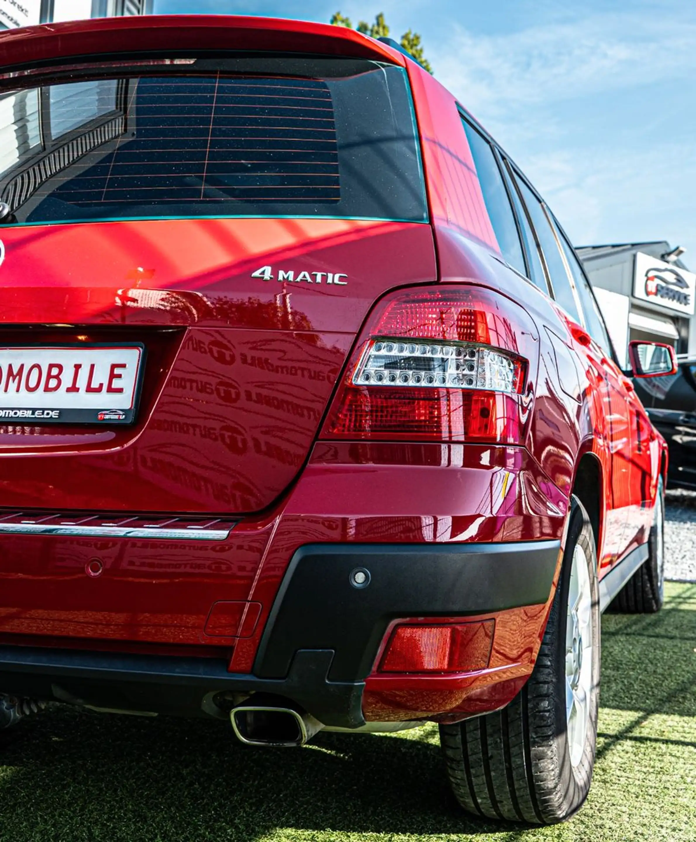 Mercedes-Benz GLK 220 CDI 4MATIC PANO|AHK|H/K|NAVI — photo 9