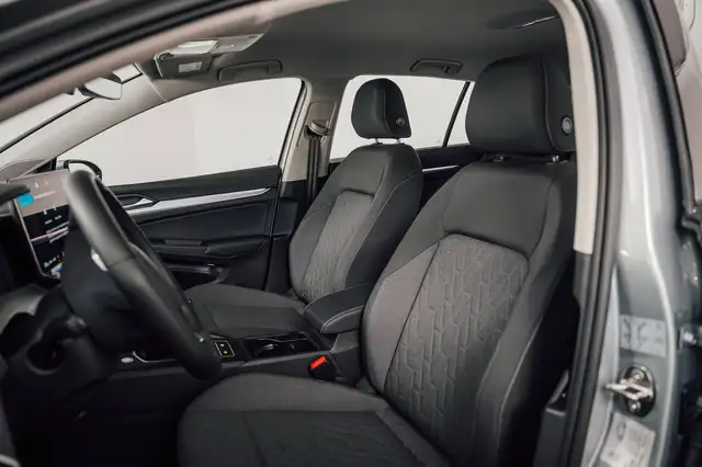 Volkswagen Golf view 10