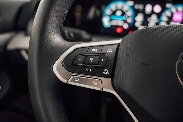 Volkswagen Golf view 15