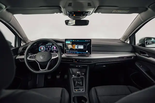 Volkswagen Golf view 13
