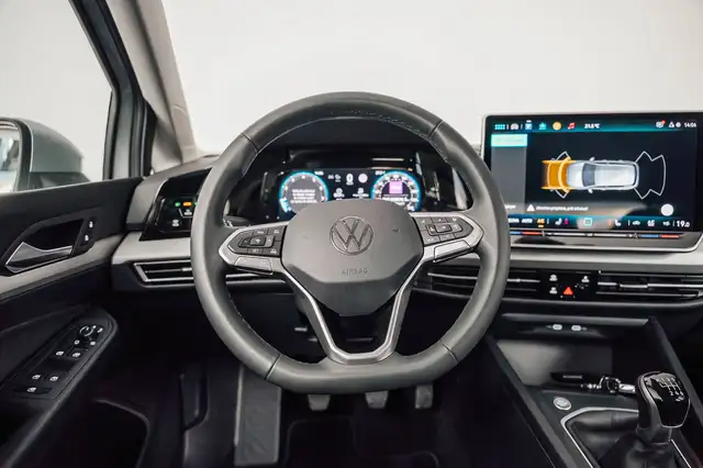Volkswagen Golf view 14