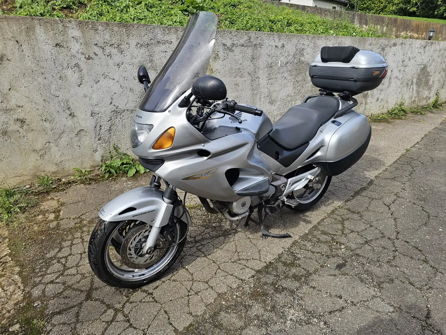 Honda Deauville Gris - 1