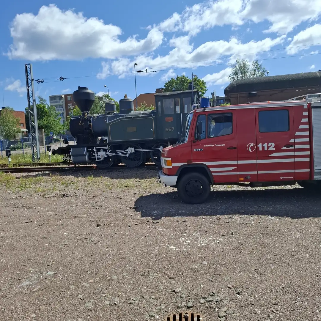 Mercedes-Benz T2 814 D Ex-Feuerwehr H-Kennzeichen Top Womo Vario Rouge - 2