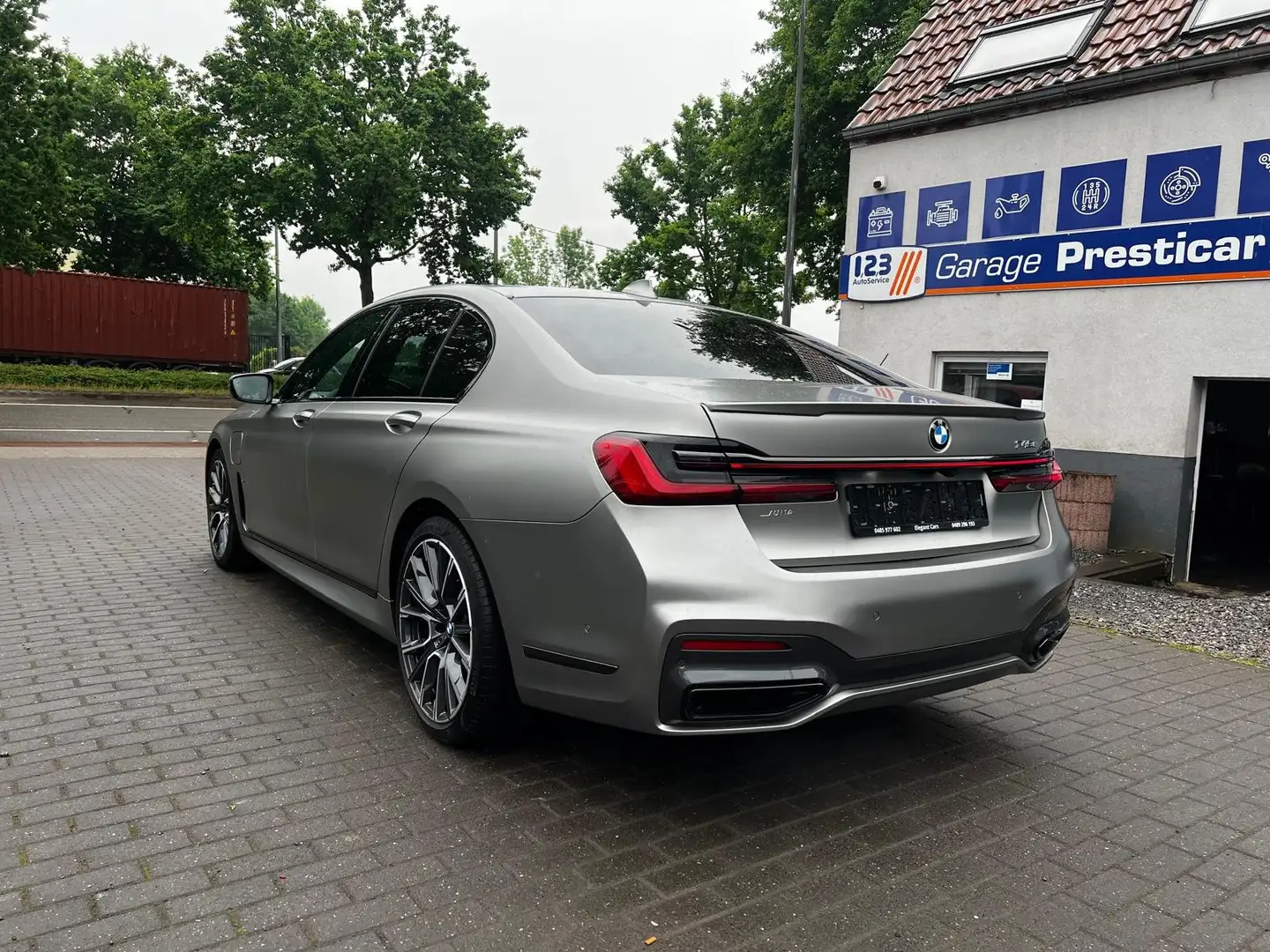 BMW 745 745e /PACK M/NAVI/CAMERA/HUD/PROOF Szary - 2