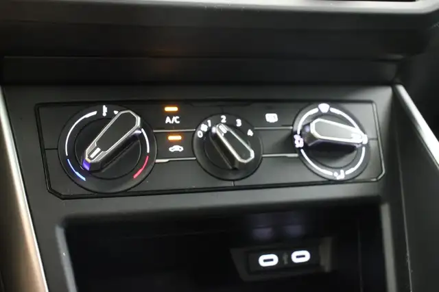 Volkswagen Taigo view 25