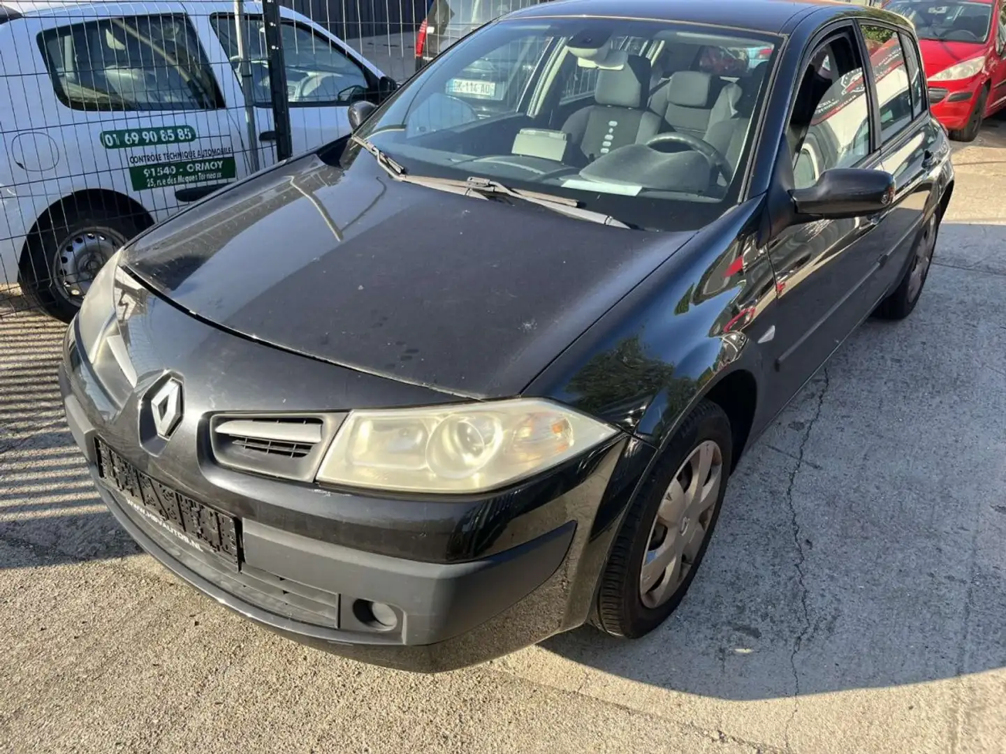 Renault Megane 2.0 16V 136 DYNAMIQUE BVA 5P Schwarz - 2