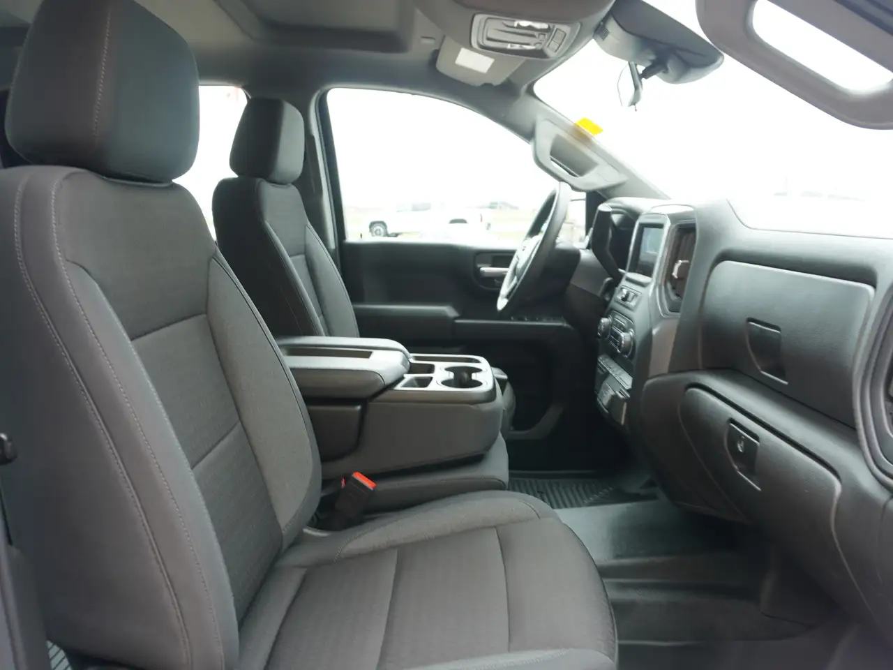 Chevrolet Silverado 1500 снимка Chevrolet Silverado 1500
