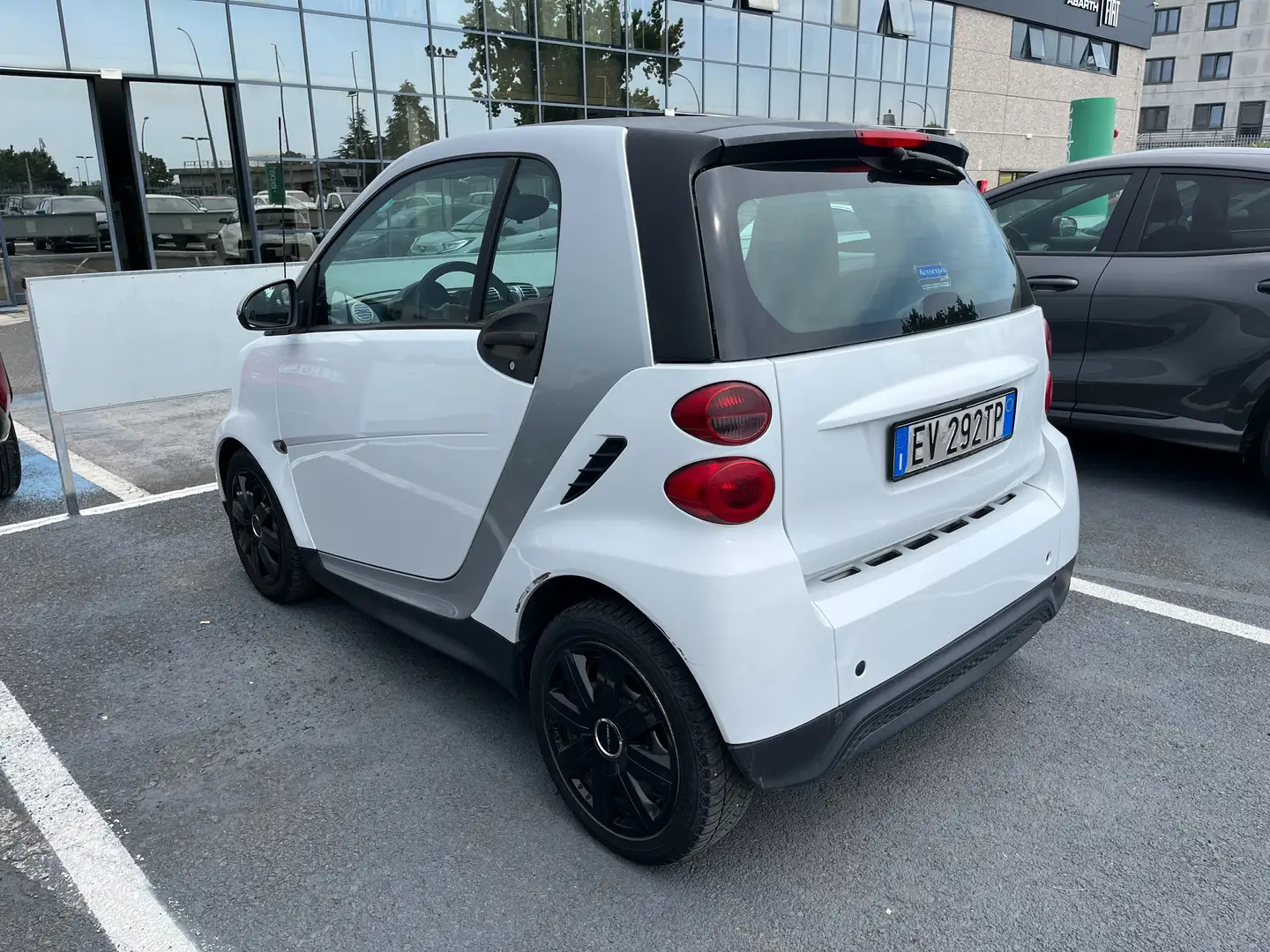 smart forTwo Fortwo 1.0 mhd Pure 61cv FL Blanco - 2