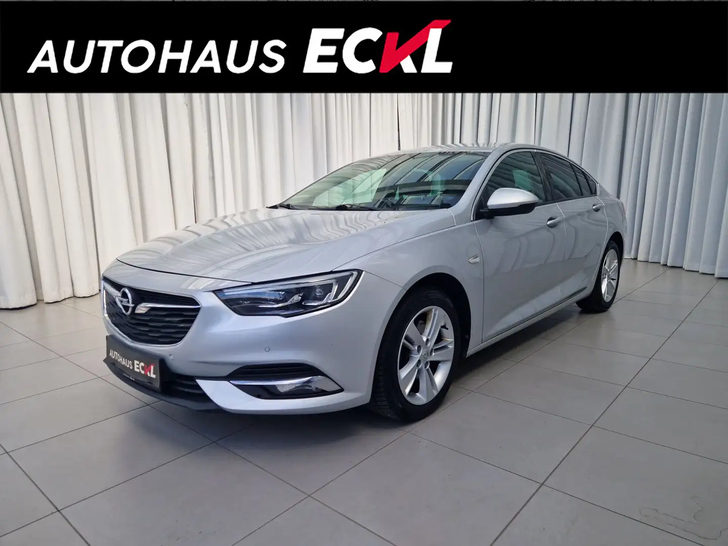 Opel Insignia Grand Sport AUT Grau - 1