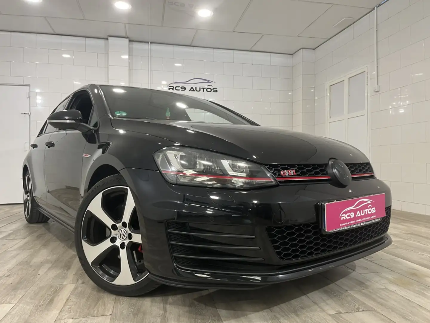 Volkswagen Golf GTI 2.0 TSI 220 Noir - 2