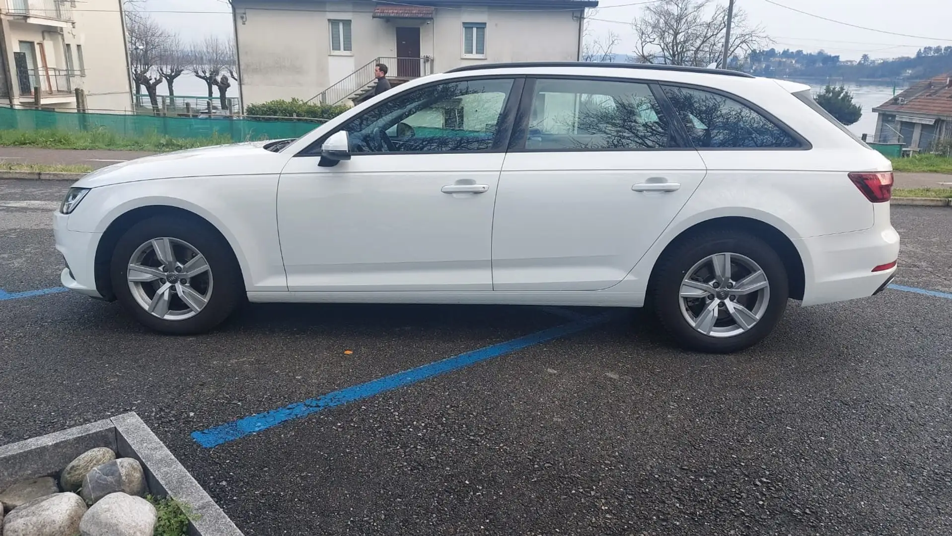 Audi A4 A4 V Avant 40 2.0 g-tron Business 170cv s-tronic Blanco - 1