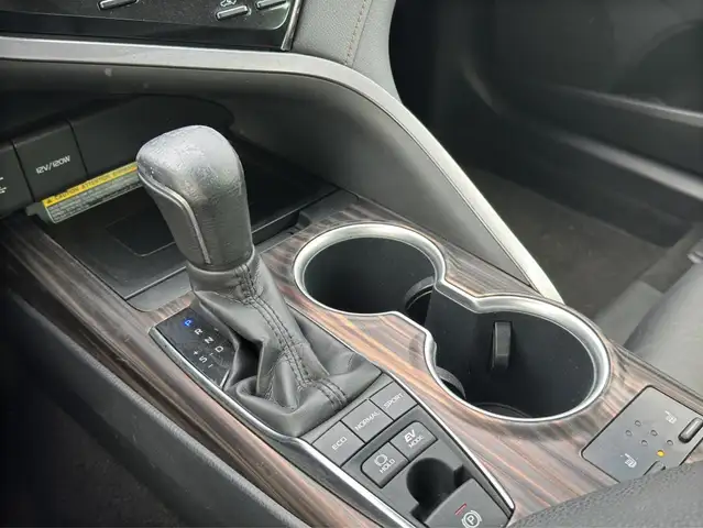 Toyota Camry view 14
