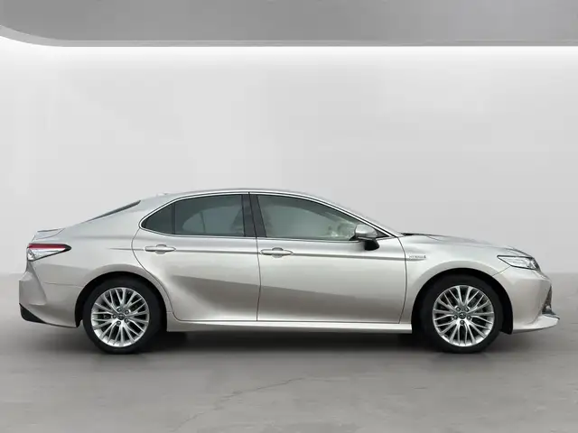 Toyota Camry view 7