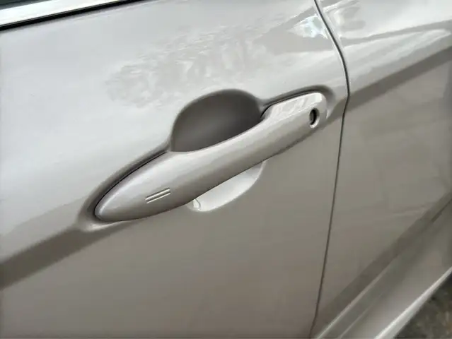 Toyota Camry view 11