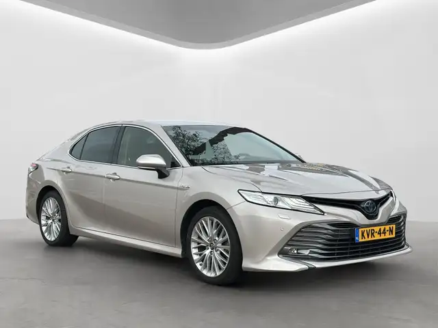 Toyota Camry view 8