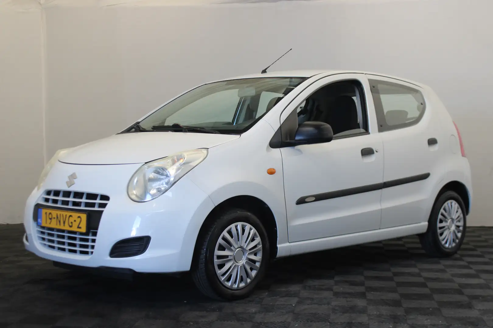Suzuki Alto 1.0 Comfort Plus Weiß - 1