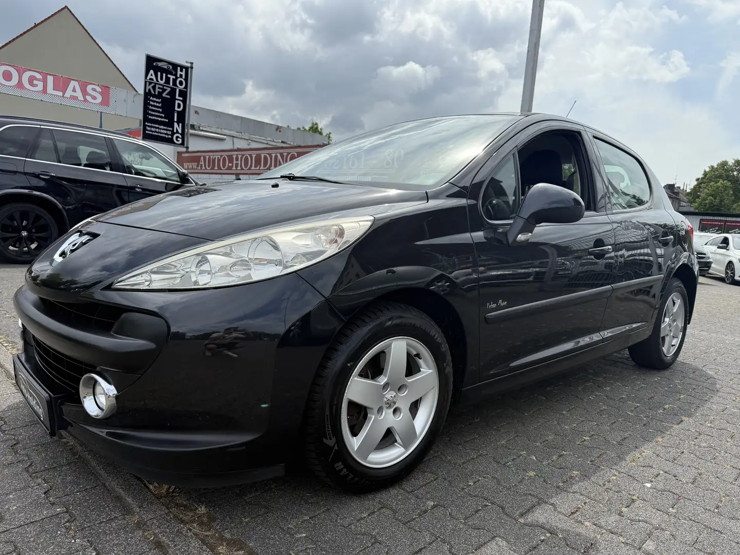 Peugeot 207 95 VTi Urban Move Klima Tüv Neu 06/27 Schwarz - 1