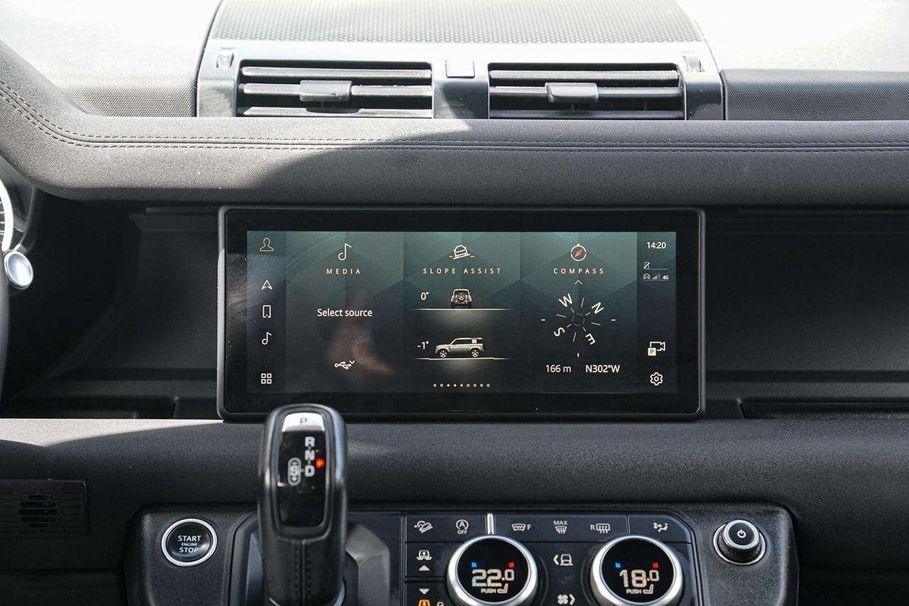 2023 Land Rover Defender X-Dynamic SE 110 AWD |PANO|NAVI|COOLED|WOOD TRIM thumb 24