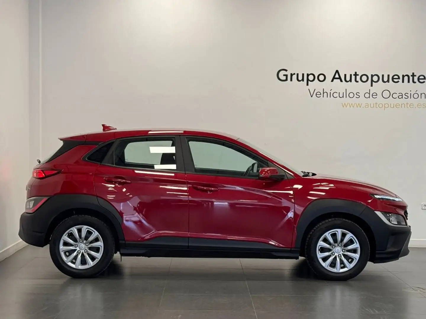 Hyundai KONA KLASS Rojo - 2