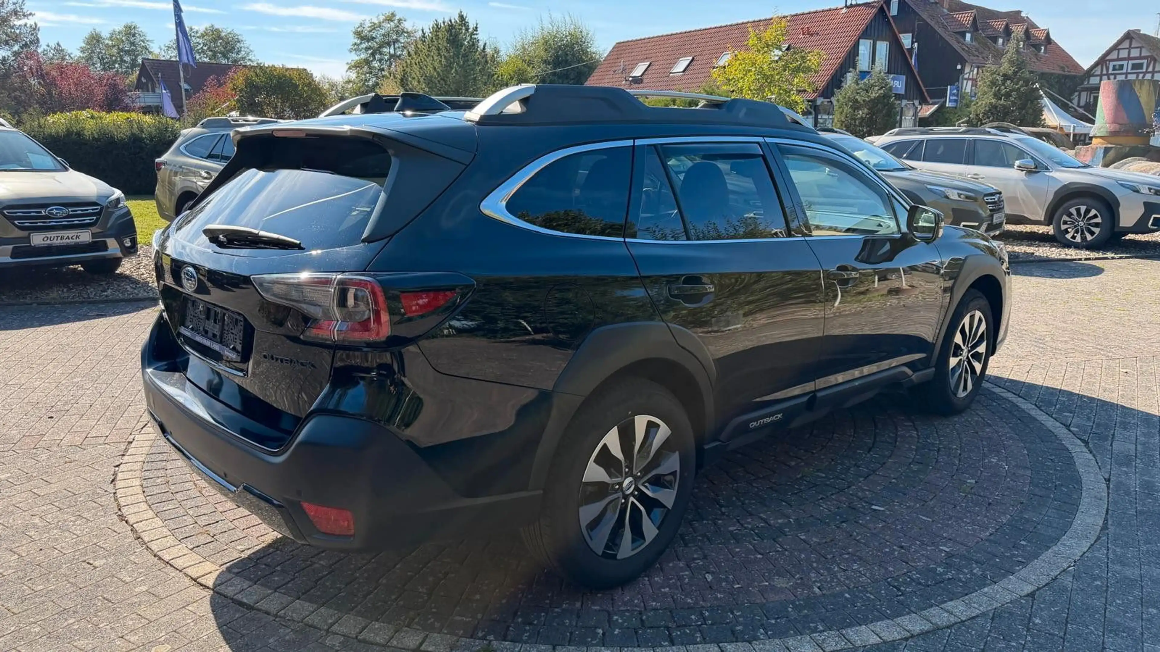 Subaru OUTBACK 2.5i Platinum Lineartronic — photo 4