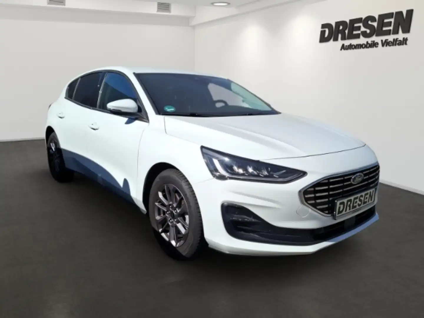 Ford Focus Titanium+Sitzheizung+Lenkradheizung+Kamera+Navi+Ap Bílá - 2