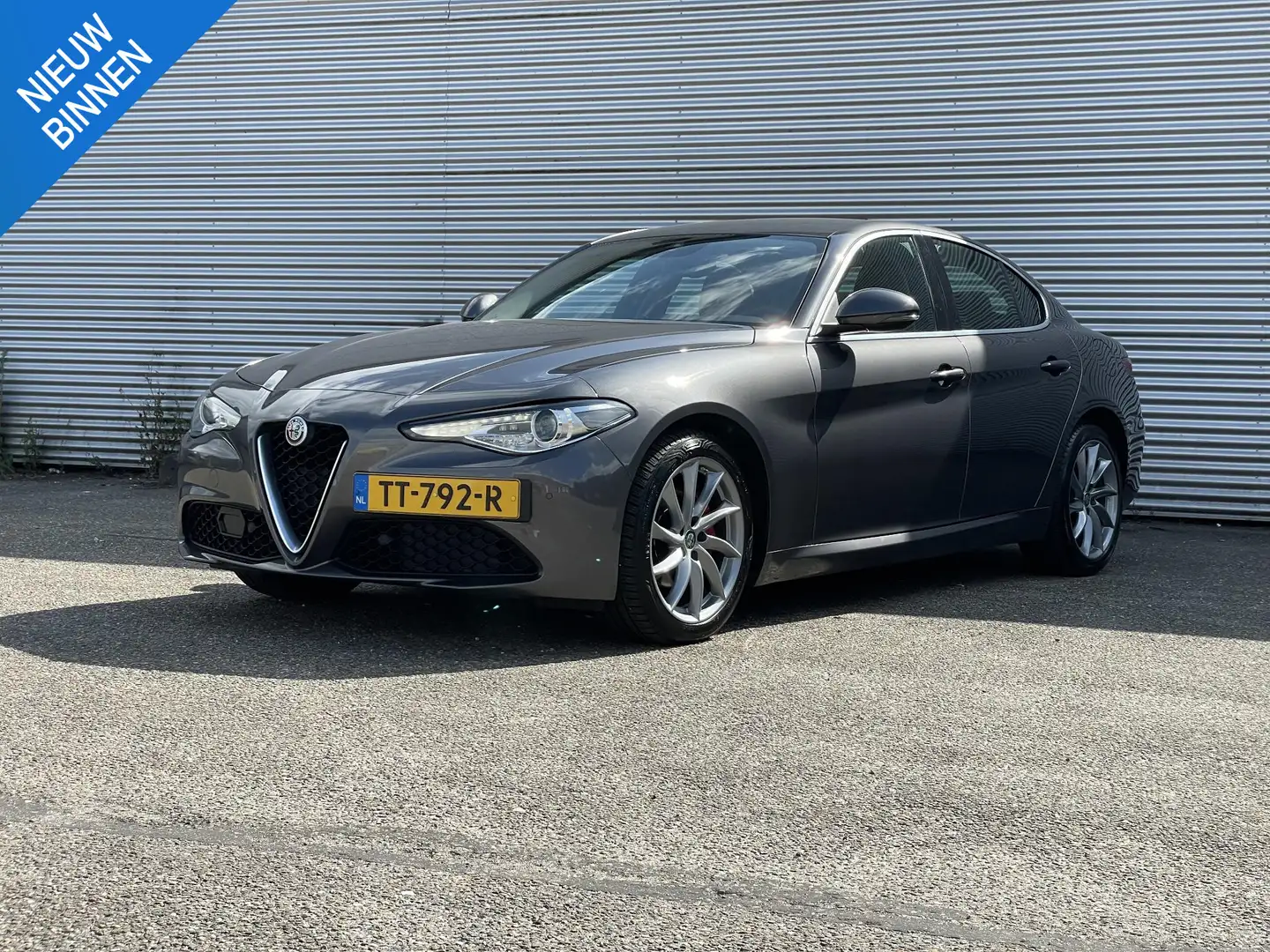 Alfa Romeo Giulia 2.2 Eco Business Super|Bruin Leer|Stoelverwarming Grijs - 1