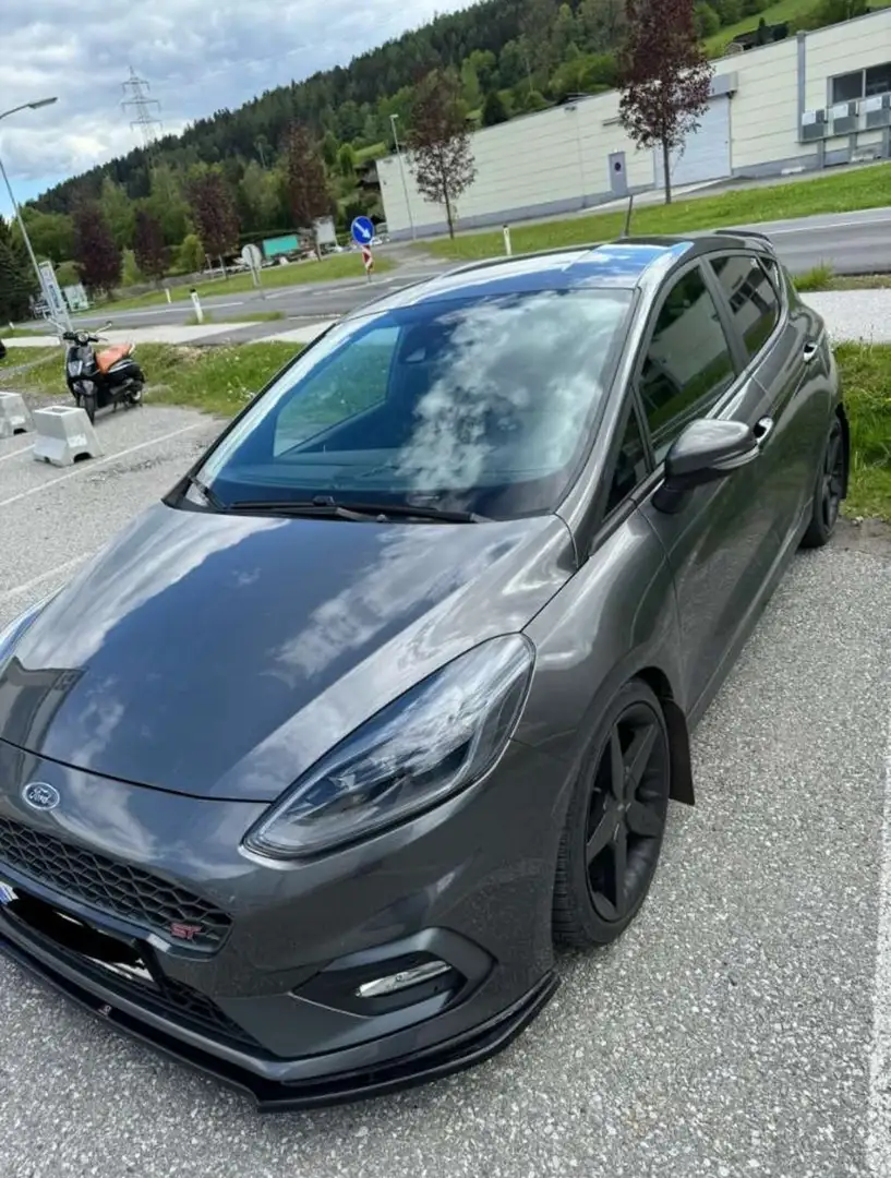 Ford Fiesta ST mit Leder-Exklusiv-Paket 1,5 EcoBoost - 2
