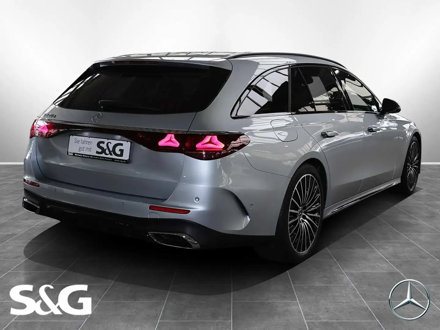 Mercedes-Benz E 220 d T AMG MBUX+360°+DIG-LED+Pano+AHK+Distron Silber - 2