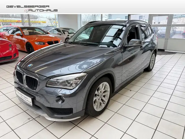 BMW X1 18 i sDrive 18i Scheckheft Navi Bi-Xenon Klimaauto