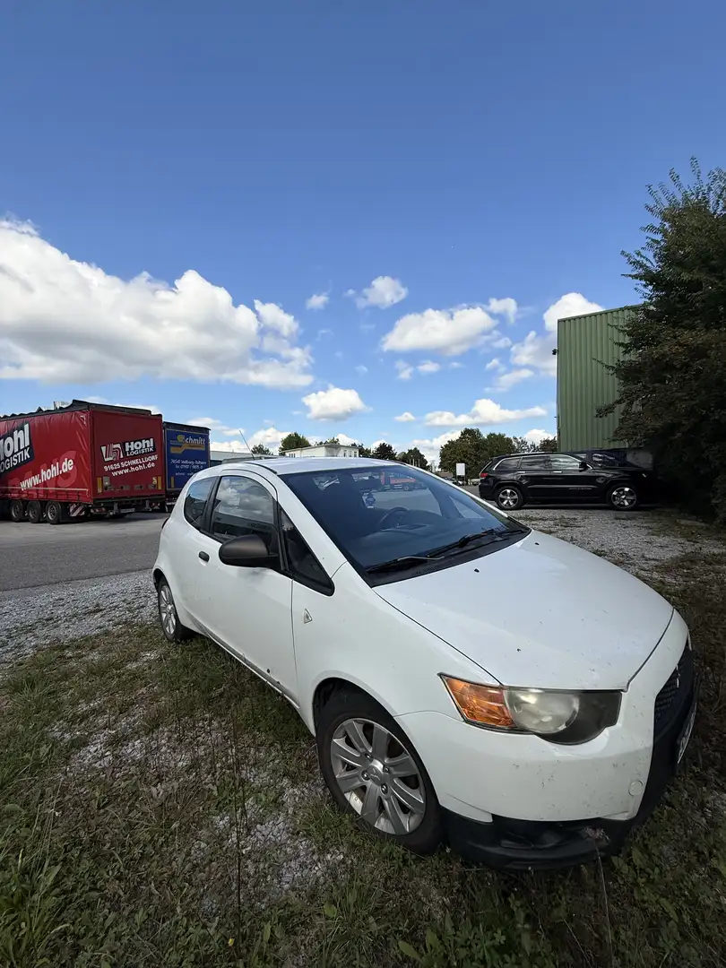 Mitsubishi Colt 1.1 - 2