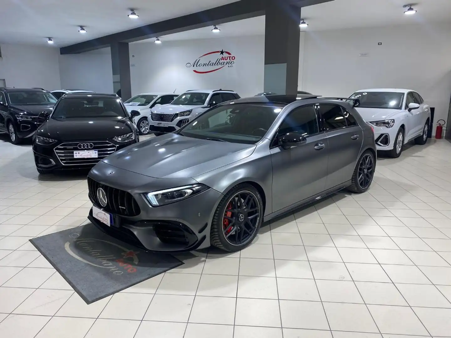 Mercedes-Benz A 45 AMG A 45S AMG 4Matic+ Grey - 1