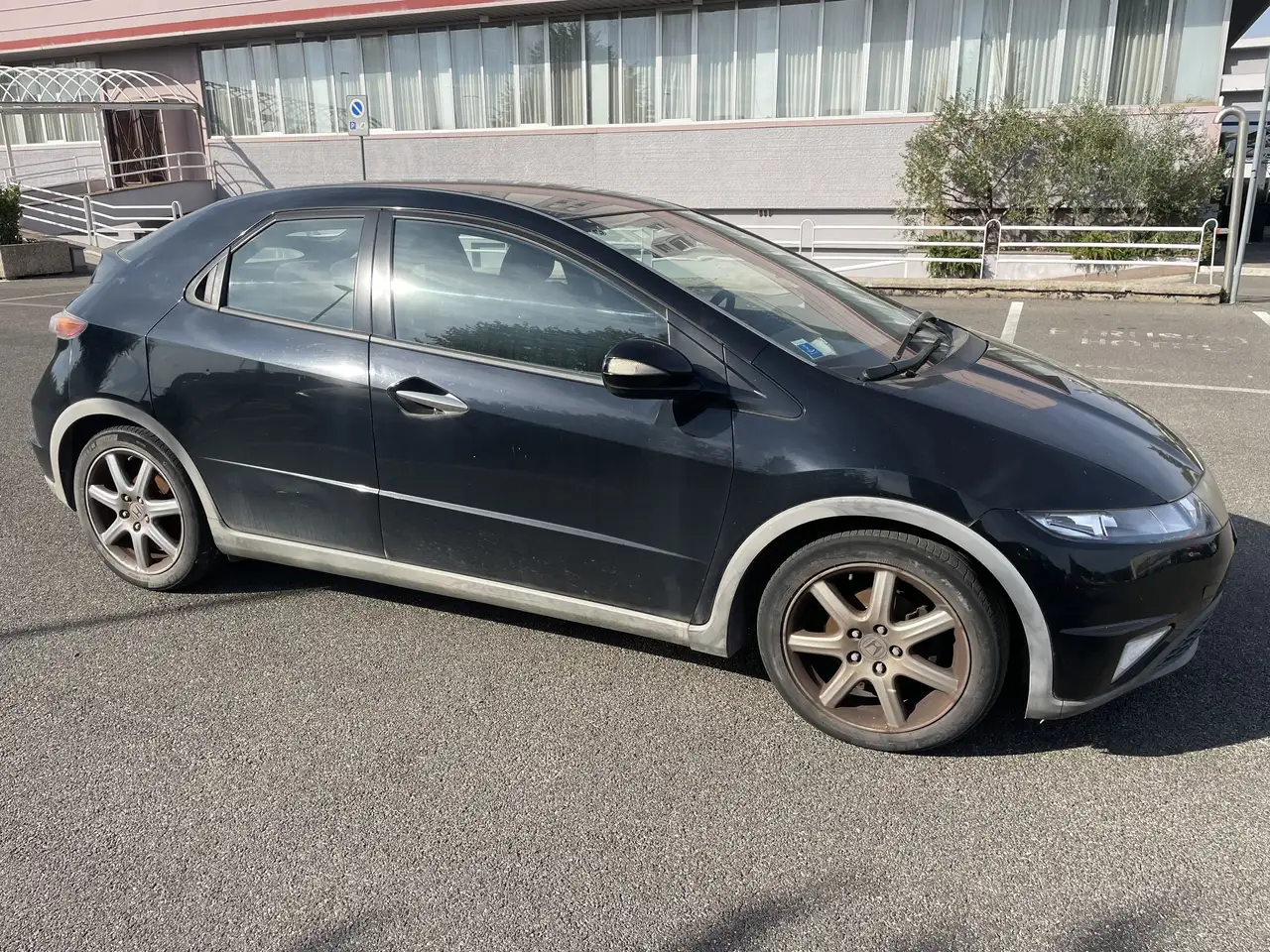 Honda Civic 5p 2.2 i-ctdi Executive — photo 1 of 14