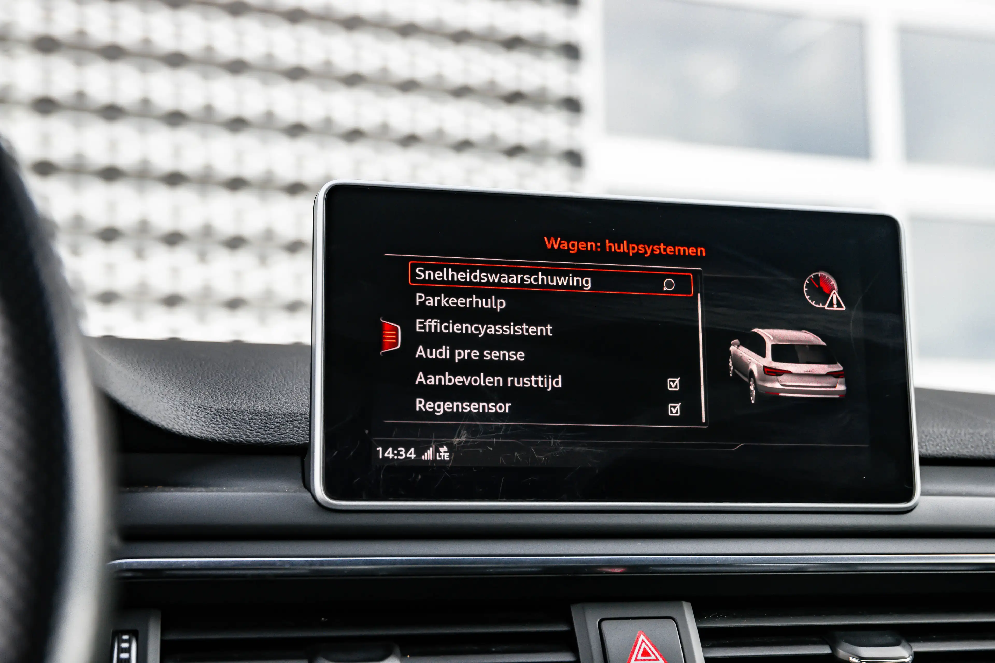Audi A4 Avant 2.0 TFSI MHEV Sport S line black edition | T — photo 25