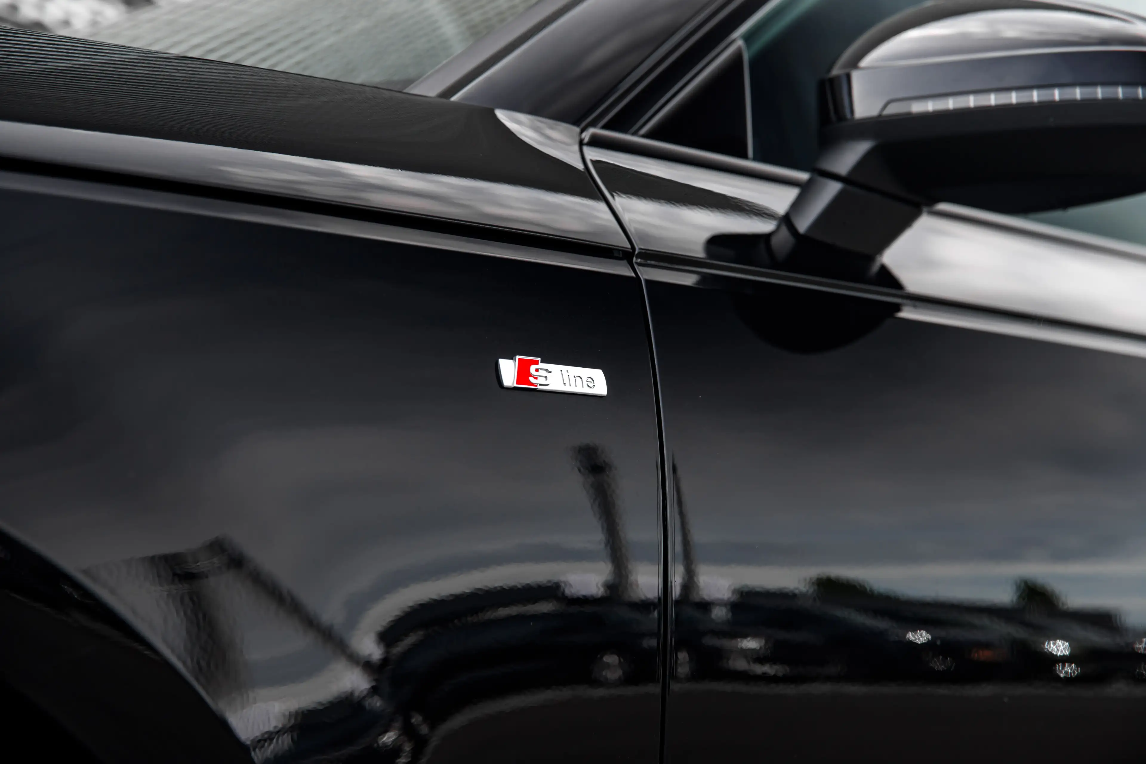 Audi A4 Avant 2.0 TFSI MHEV Sport S line black edition | T — photo 14