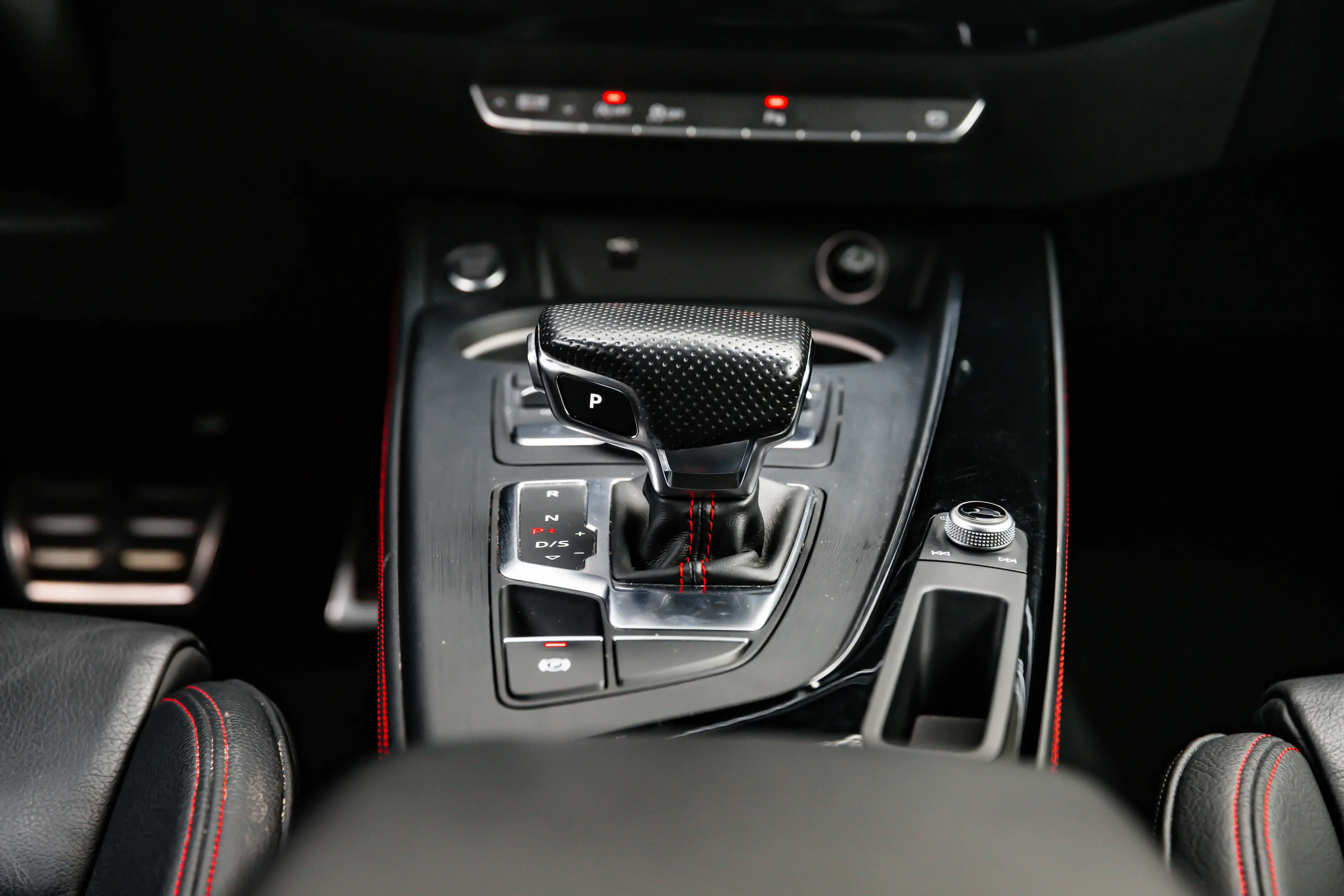 Audi A4 Avant 2.0 TFSI MHEV Sport S line black edition | T — photo 23