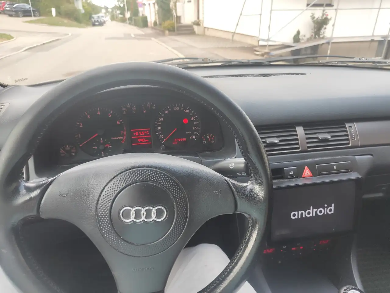 Audi A6 Avant 2.4, foto 5