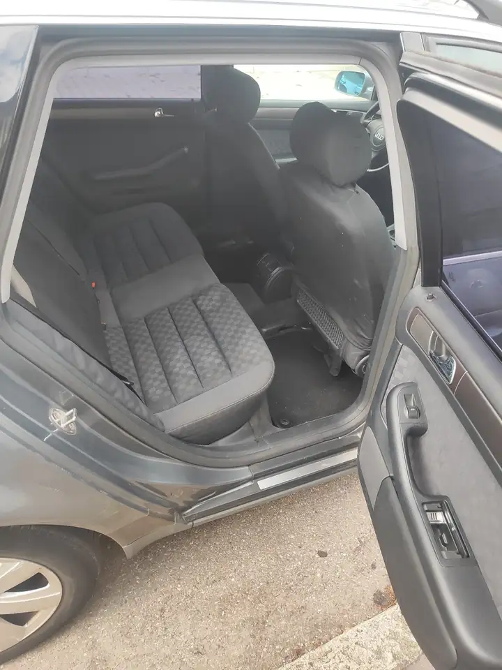 Audi A6 Avant 2.4, foto 6