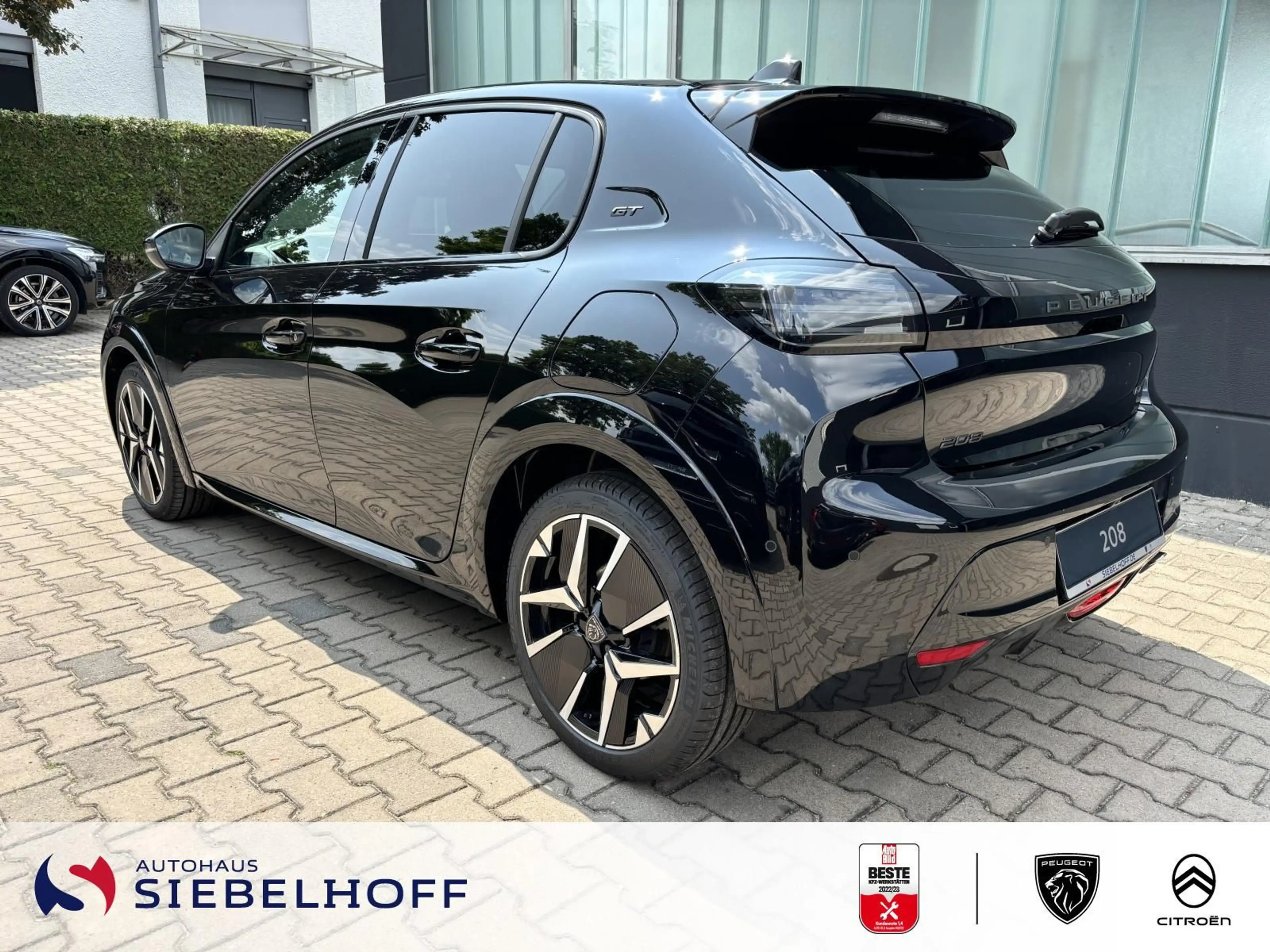 Peugeot 208 GT PureTech 100 — photo 9