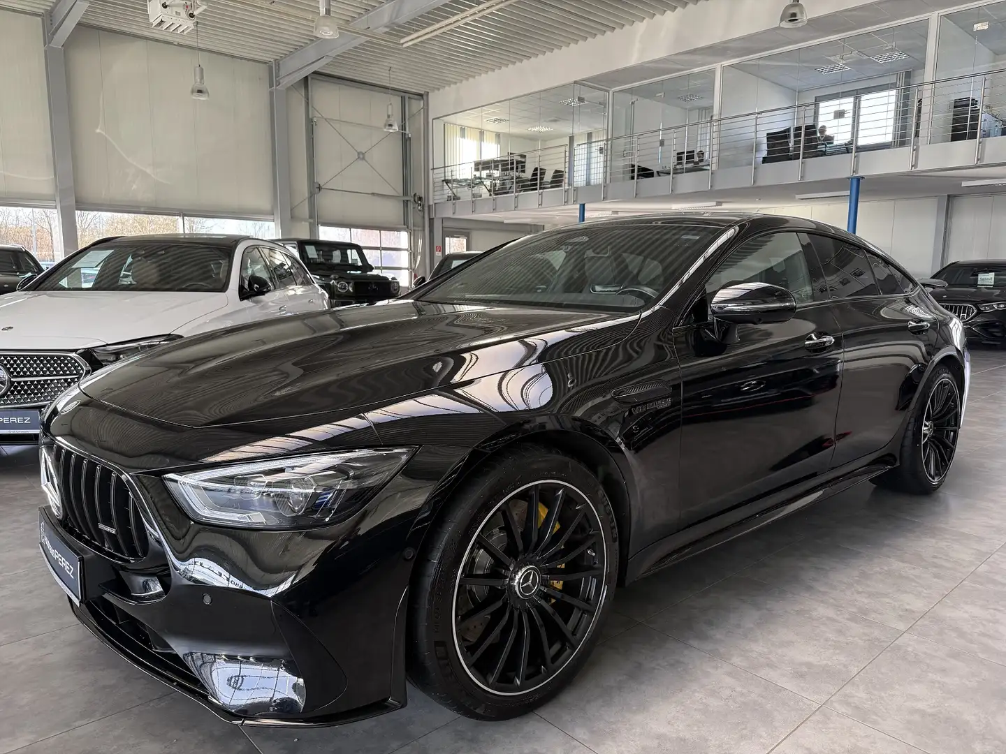 Mercedes-Benz AMG GT 63 S 4M+ AERODYNAMIK-PANO-MULTIKONTUR-HUD Schwarz - 2