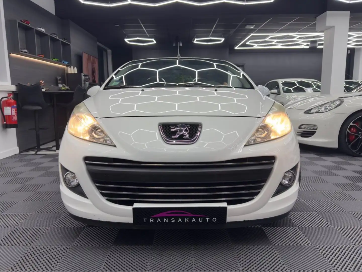 Peugeot 207 1.6 VTi 120ch Pack Limited Weiß - 2