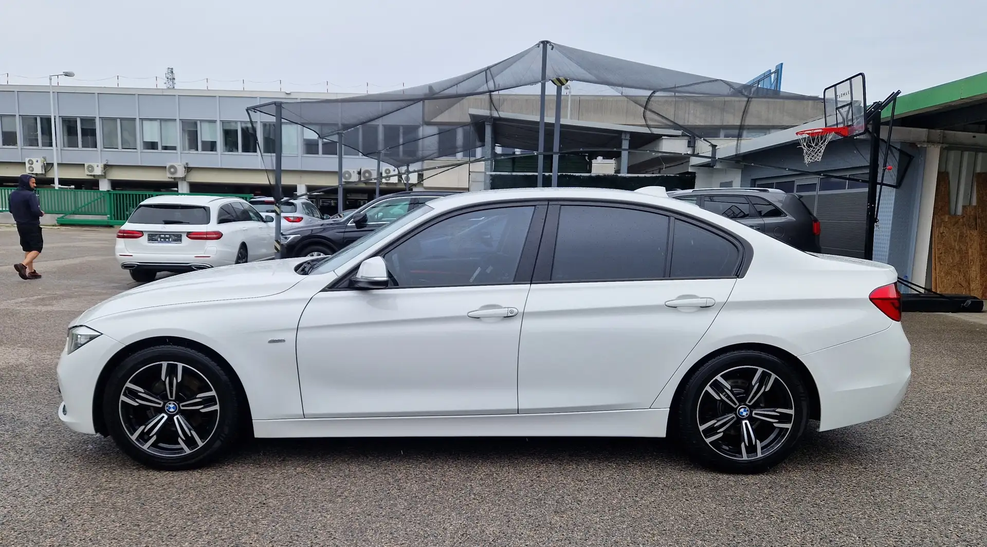 BMW 316 Sport Line Weiß - 2