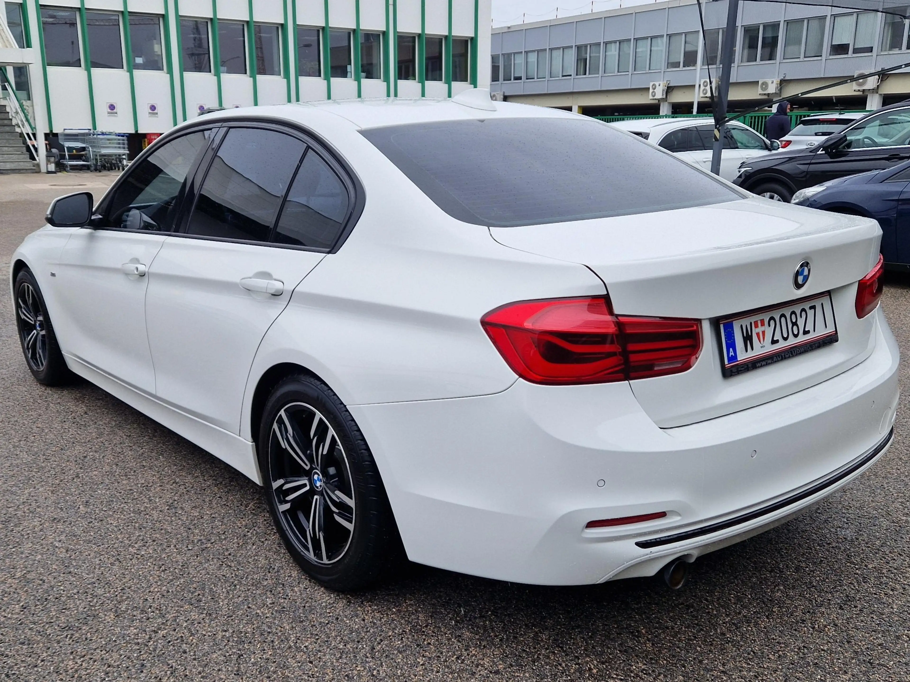 BMW 316 Sport Line — photo 3
