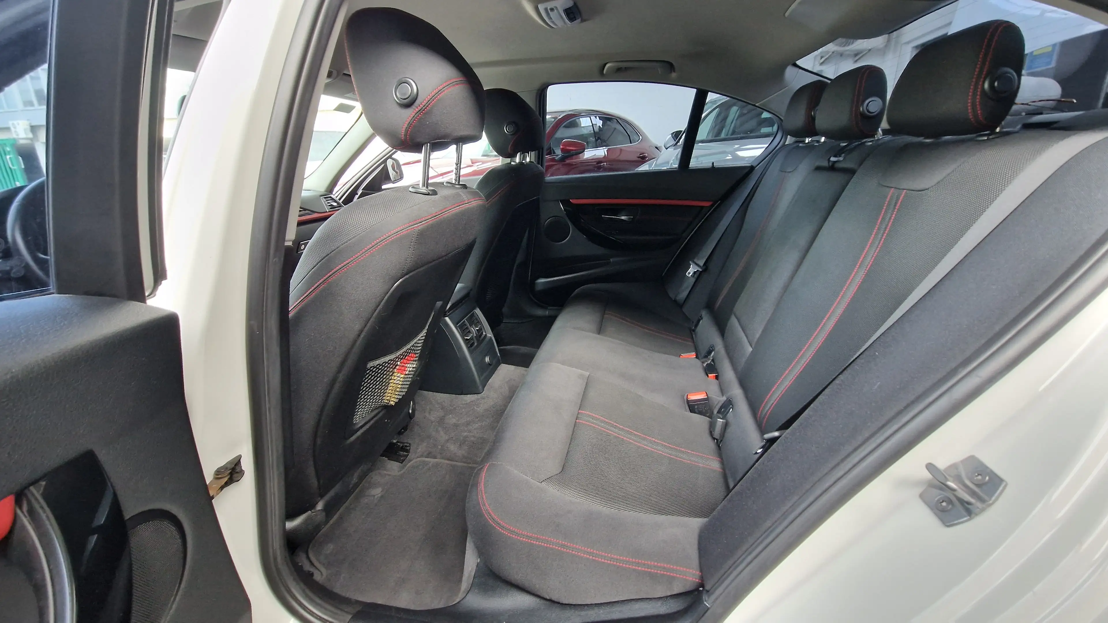 BMW 316 Sport Line — photo 12