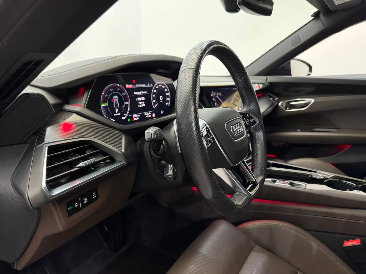 Audi e-tron GT 93,4 kWh quattro // LEASINGFÄHIG // PANO // 1.BESITZ //, миниатюра 14