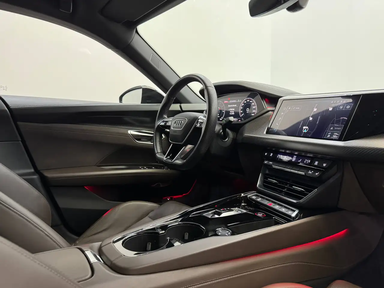 Audi e-tron GT 93,4 kWh quattro // LEASINGFÄHIG // PANO // 1.BESITZ //, миниатюра 18