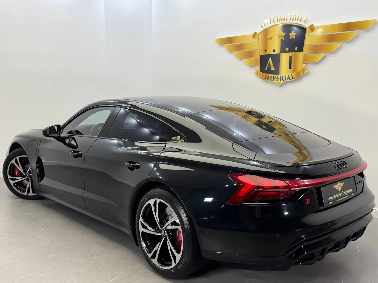 Audi e-tron GT 93,4 kWh quattro // LEASINGFÄHIG // PANO // 1.BESITZ //, миниатюра 3
